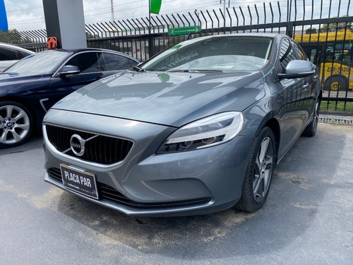 Imagen 2 de 19 de Volvo V40 Hb At 2019 - 1500cc