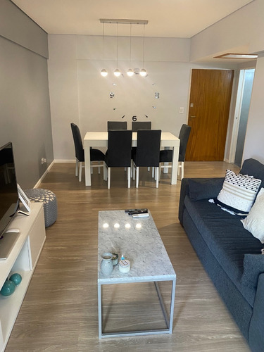 Imagen 5 de 14 de Departamento 2 Ambientes Con Cochera Belgrano R