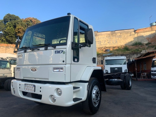 Imagem 2 de 15 de Ford Cargo 1317 Toco 4x2 06/06 Chassi Motor Novo