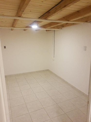 Casa Y Terreno En Venta - 3 Dormitorios 2 Baños - 800 Mts2 - Comandante Nicanor Otamendi