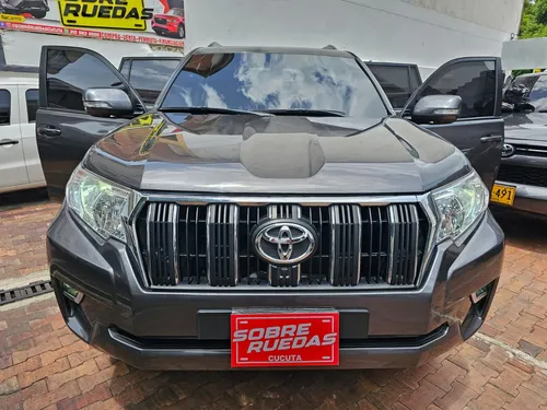 Toyota Prado 3.0 TXL CON BLINDAJE 2+