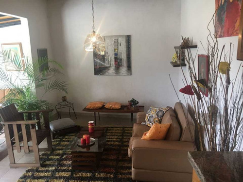 Imagen 8 de 22 de En Alquiler Anexo Macaracuay 130 M2 1h/1b/1pe