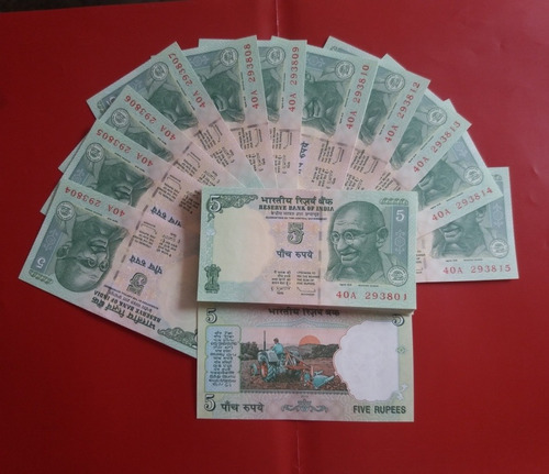 70 Billetes De India De 5. Gandhi