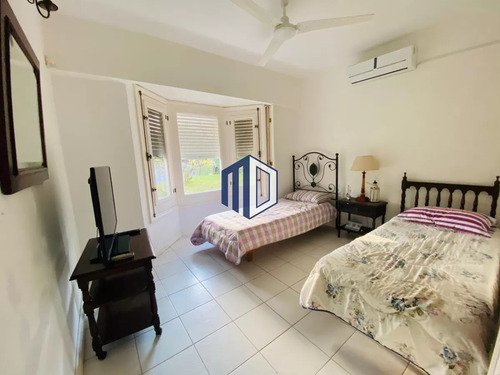 Casa Ubicada En Zona De Paz Y Tranquilidad.