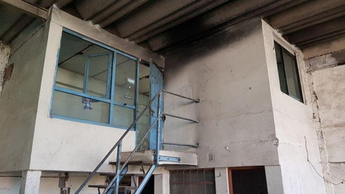 Imagen 8 de 14 de Galpon Y Deposito En Venta Sobre 2 Calles