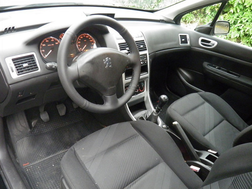 Peugeot 307 Presence Pack 1.6 Flex Mec.