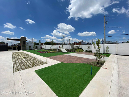 Casa En Venta En San Salvador Tizatlalli Metepec Gis 24-1102