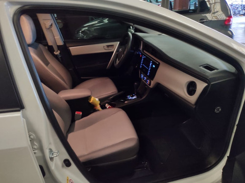 Toyota Corolla Xli Cvt 1.8 / Nafta / 2017