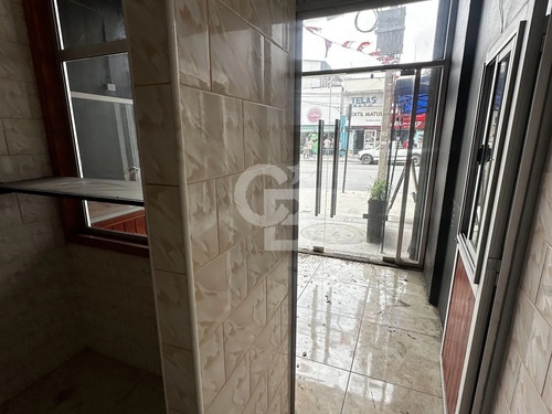 Local Comercial En Viana / Quillota, En Viña Del Mar