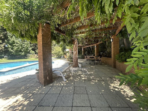 Departamento En Venta De 4 Dorm. En Lo Barnechea