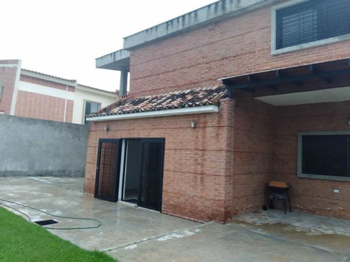 Imagen 19 de 21 de Casa En Venta En Urb. Guataparo Valencia Cod: Mac-672