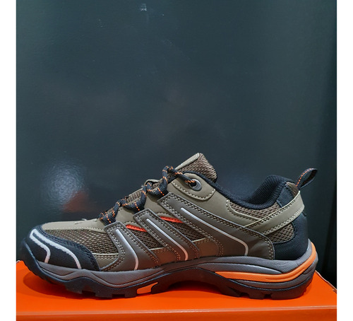 Zapatilla Ombu Aire Libre Everest Trekking Marron Talle 42