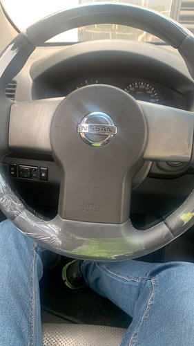 Nissan Frontier 2.5 Se Cab. Dupla 4x2 4p