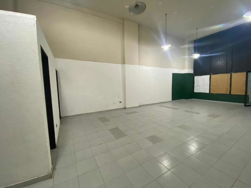 Imagen 4 de 6 de Venta O Alquiler Local Cc Cristal Plaza