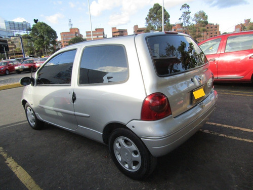 Imagen 8 de 15 de Renault Twingo Dynamique Plus 16v