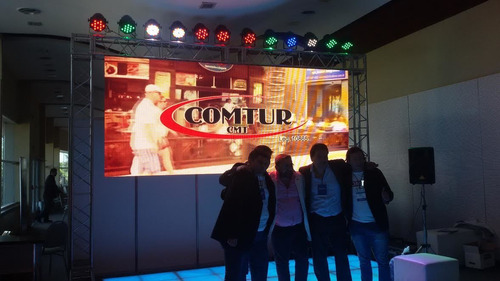 Imagen 3 de 10 de Alquiler De Pantallas De Led,streaming, Traduc. Simultanea