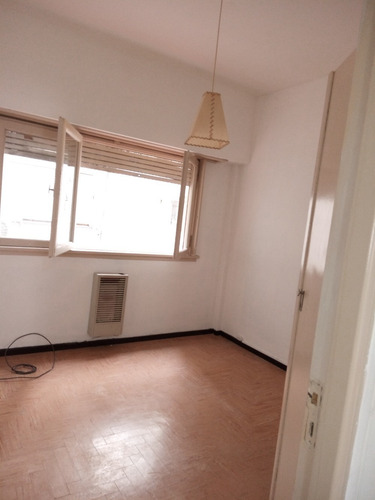 Imagen 6 de 14 de Departamento De 2 Ambientes Con Dependencia Y Lavadero.
