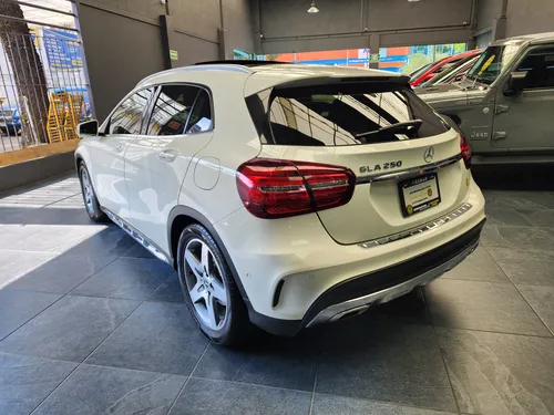 Mercedes-Benz Clase GLA 2.0 250 Cgi Sport Sin Techo At
