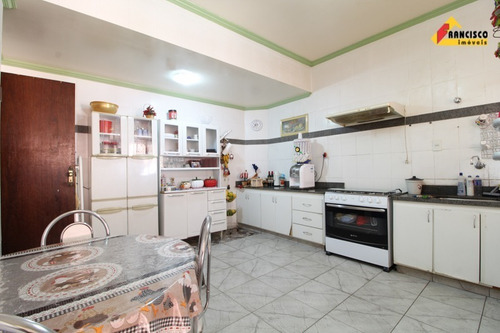 Imagem 3 de 19 de Casa À Venda, 4 Quartos, 2 Suítes, 3 Vagas, Bom Pastor - Divinópolis/mg - 27346
