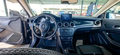 Mercedes-Benz Clase CLA 1.6 200 Cgi Sport At