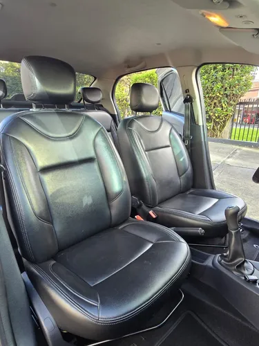 Renault Logan 1.6 Privilege / Intens