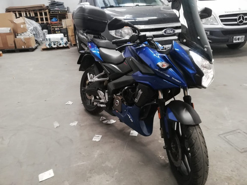 Bajaj Rouser As 200