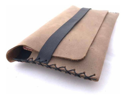Imagen 1 de 2 de Tabaquera De Cuero Modelo Terrano Color Sisal