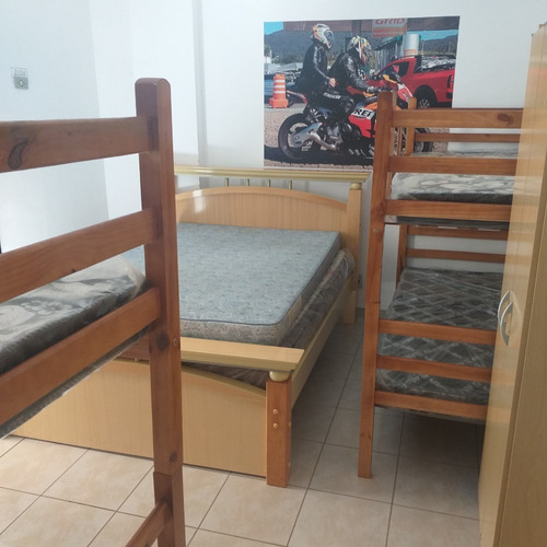 Imagem 13 de 14 de Apto 1 Qto, Sala Coz A.serv Gar Próx Praia $ 195.mil C/elevador E Boa Garagem Excelente Localização Com Vários Mercados Próximos