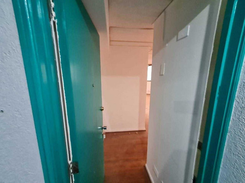 Imagen 1 de 7 de Oficina En Venta Suecia / Av. Providencia