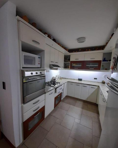 Imagen 9 de 17 de Vendo Excelente Semipiso 3dorm En San Lorenzo 546, Nueva Cordoba|