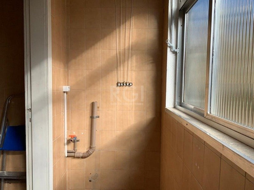 Apartamento Em Floresta Com 2 Dormitórios - Mf22630