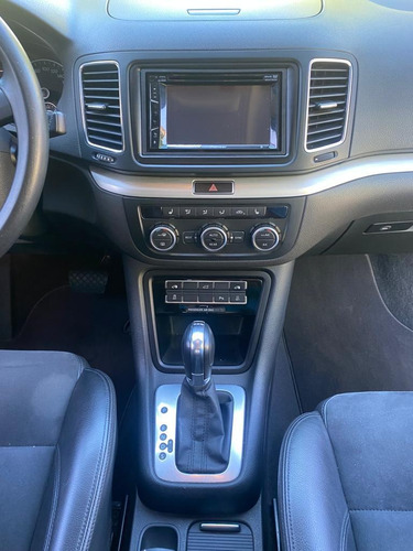 Imagen 14 de 25 de Volkswagen Sharan 2014 2.0 Highline Tsi 200cv Dsg