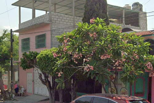 Sk01- Casa En Remate Bancario En C. Araucarias, El Vergel, Tuxtla Gutierrez, Chis. (65% Debajo De Su Valor Comercial, Solo Recursos Propios)
