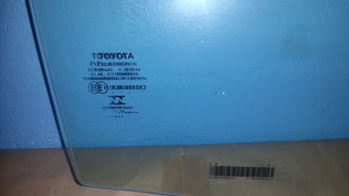 Vidrio De Puerta Trasera Derecha Toyota Corolla 2014/2016