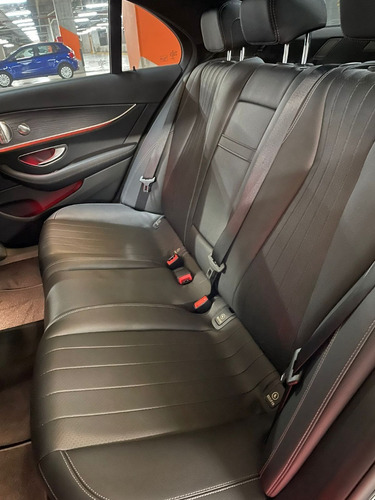 Imagen 13 de 13 de Mercedes Benz E400 Sport