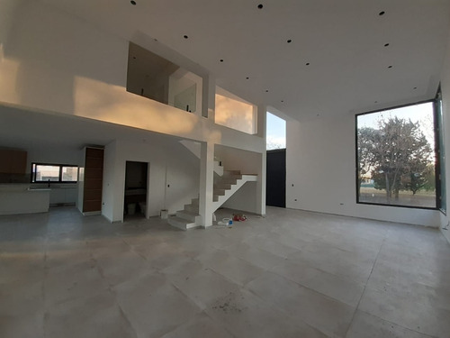 Imagen 4 de 23 de Chacras De La Villa - Casa 3 Dorm 330 M2 Cub - A Estrenar - Villa Allende