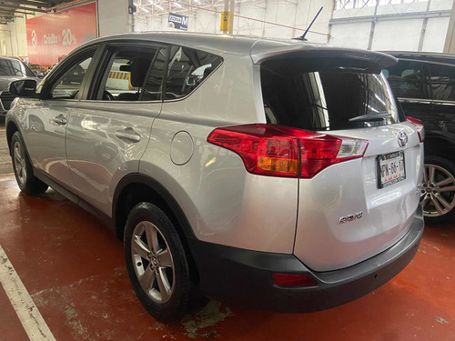 Imagen 6 de 12 de Toyota Rav4 Xle Xle