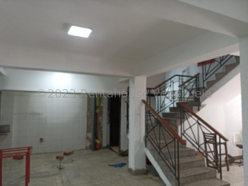Edificios En Alquiler Mls #24-6186