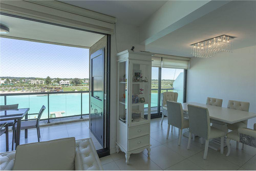 Venta-unico-penthouse-departamento-terralagos-2 Cocheras-baulera-frente Crystal Lagoon