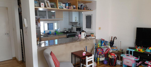 Imagen 5 de 30 de Villa Urquiza - Impecable Semipiso De 2 Amb Con Balcón Y Calefacción Central!!