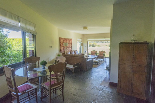 Imagen 8 de 30 de Casa En Venta De 3 Dormitorios En Lomas De La Tahona (ref: Est-351)