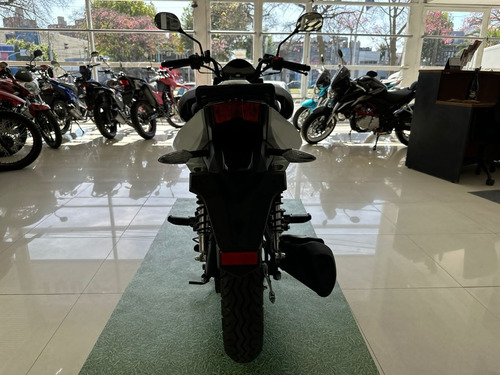 Imagen 2 de 22 de Honda Ghl 150 Roja