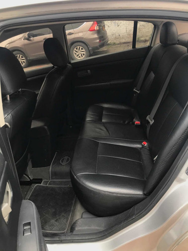 Nissan Sentra 2.0