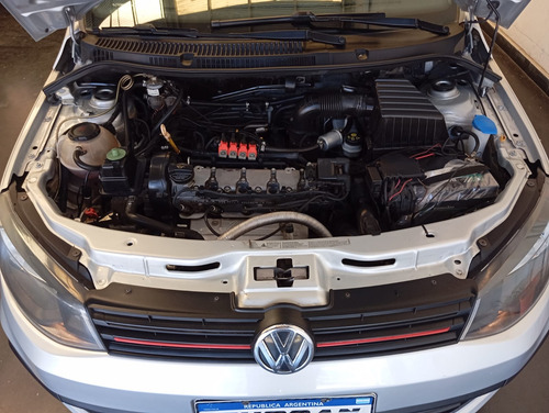 Volkswagen Voyage 1.6 Trenline 101cv