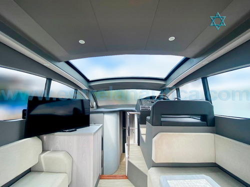 Imagem 5 de 11 de Lancha Triton 450 Ht Iate Ferretti Phantom Triton Focker Fs