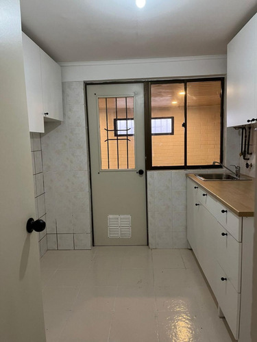 Casa Pasaje Puerto Velero. Conjunto Arrayan. Comuna Maipú.