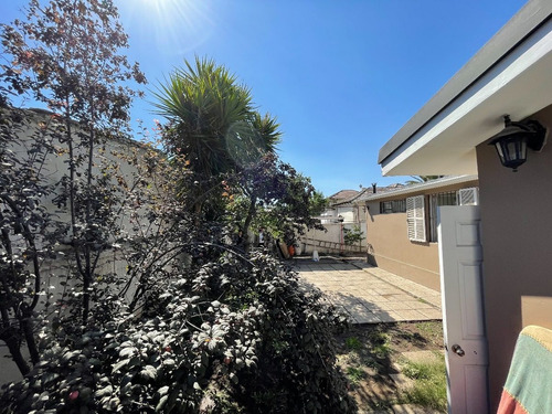 Imagen 18 de 30 de Excelente Oportunidad, Hermosa Casa En Barrio Residencial