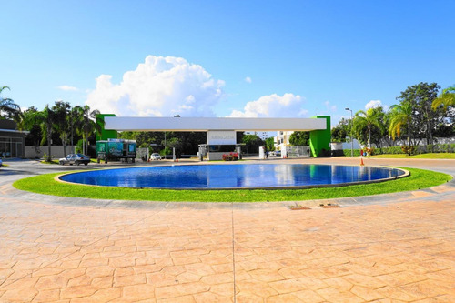 Departamento En Renta Amueblado, 2 Recamaras, Arbolada, Av. Huayacán, Cancún