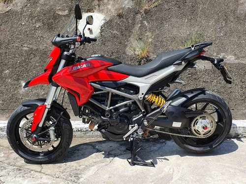 Imagem 1 de 9 de Ducati Hyperstrada 821