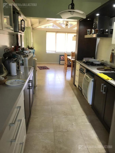 Imagen 10 de 22 de Mosquera Y Gallastegui - Excelente Casa En Los Lagartos